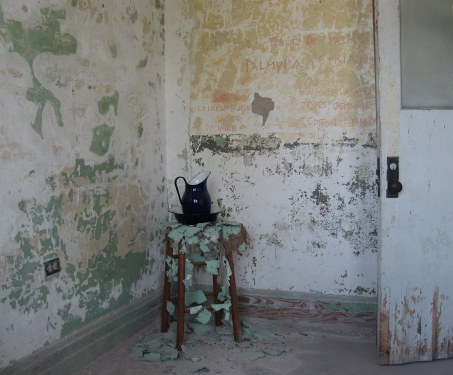 pitcher and paint chips_1_1 pitcher and paint chips_1_1