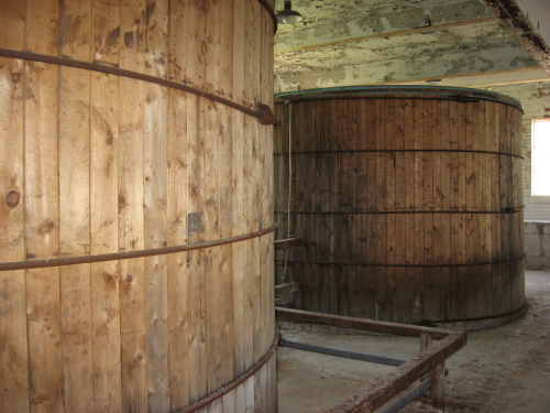 top floor wooden tanks_1_1 Top Floor Cisterns